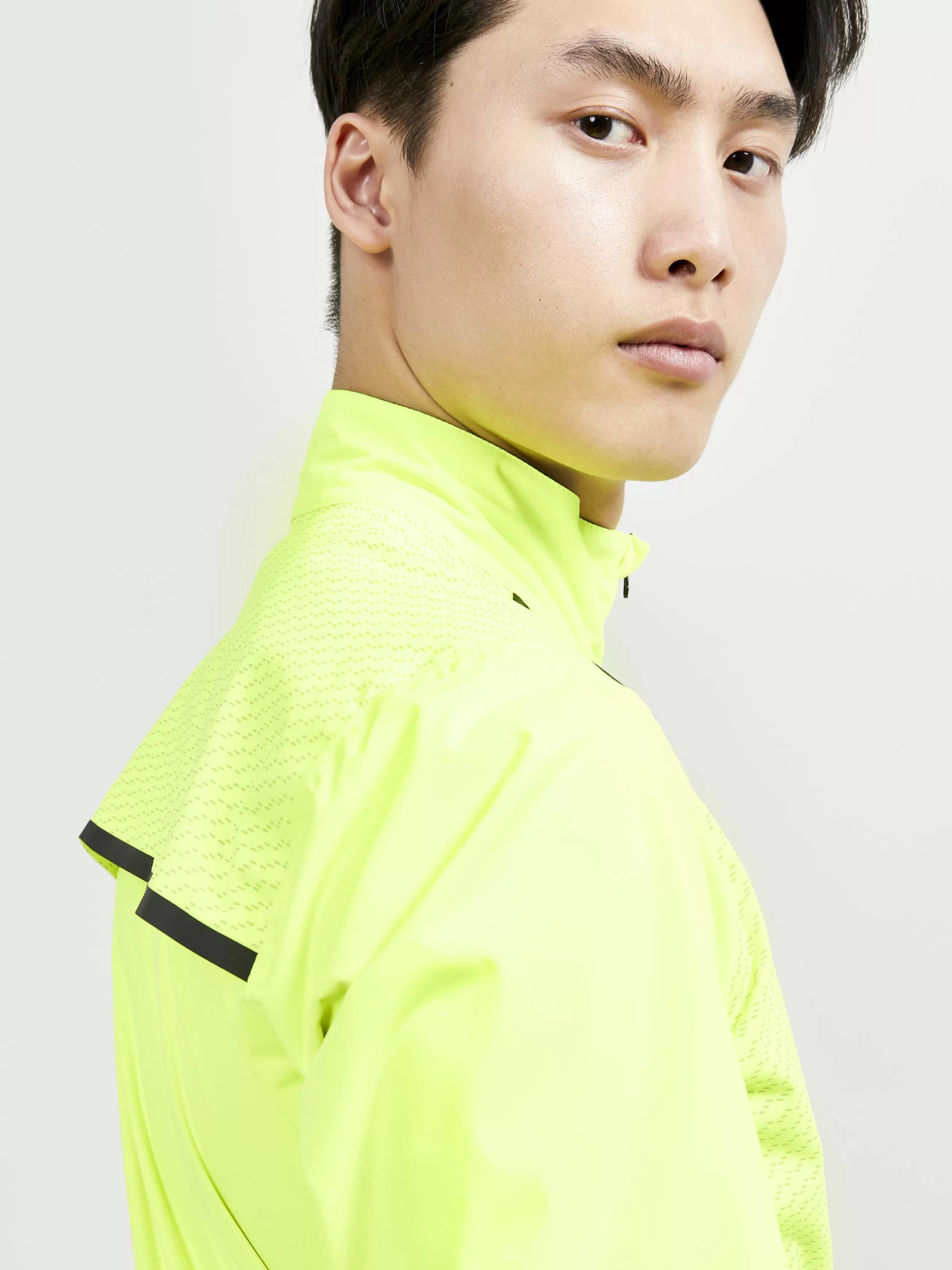 mens_adv_hydro_lumen_cycling_jacket_215643-1.webp CRAFT Men's ADV Hydro Lumen Cycling Jacket